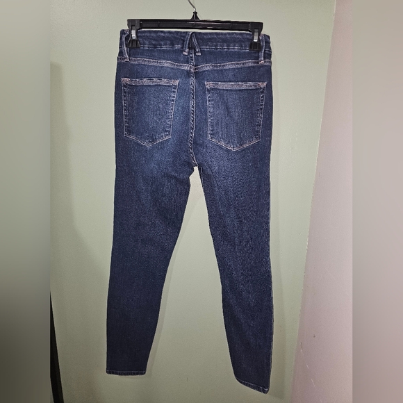 Good American Good Legs Crop Jeans Zip Fly Blue 260 - Picture 2 of 4
